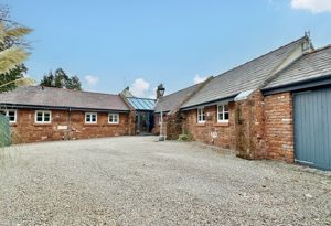 Photo 25- click for photo gallery